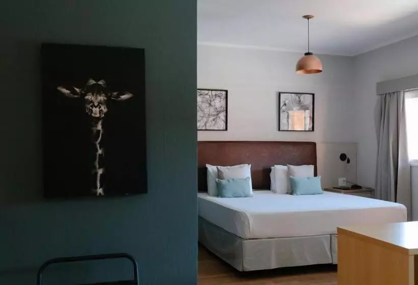 호텔 Carlton Plaza Baoba