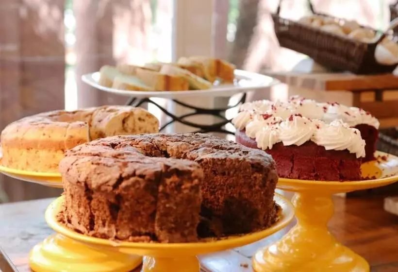 호텔 Carlton Plaza Baoba