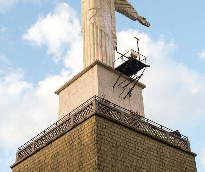 Hotel Dan Inn Poços De Caldas   A Melhor Localização Do Centro