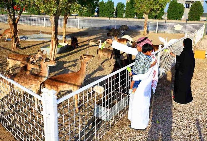 ホテル Golden Tulip Dana Bay Resort Families ,للعائلات