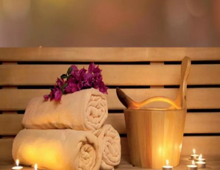 酒店 Golden Tulip Dana Bay Resort  Families ,للعائلات