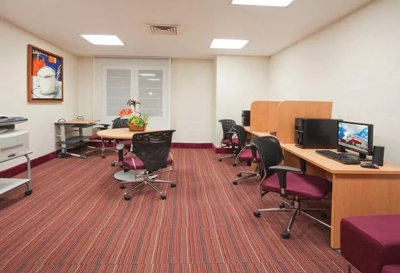 ホテル Holiday Inn Express Tapachula, An Ihg