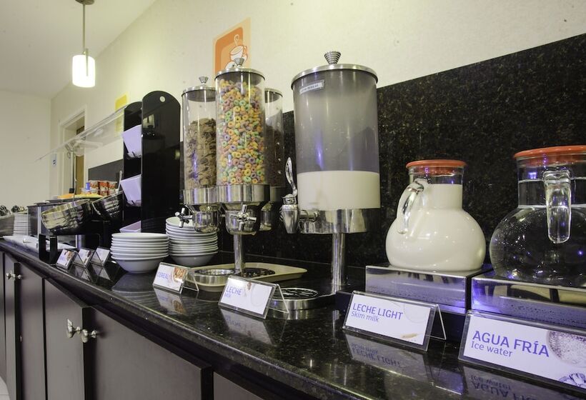 ホテル Holiday Inn Express Tapachula, An Ihg