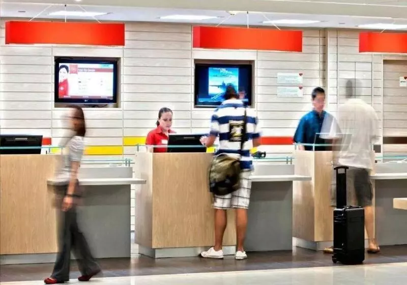 ホテル Ibis Cancun Centro