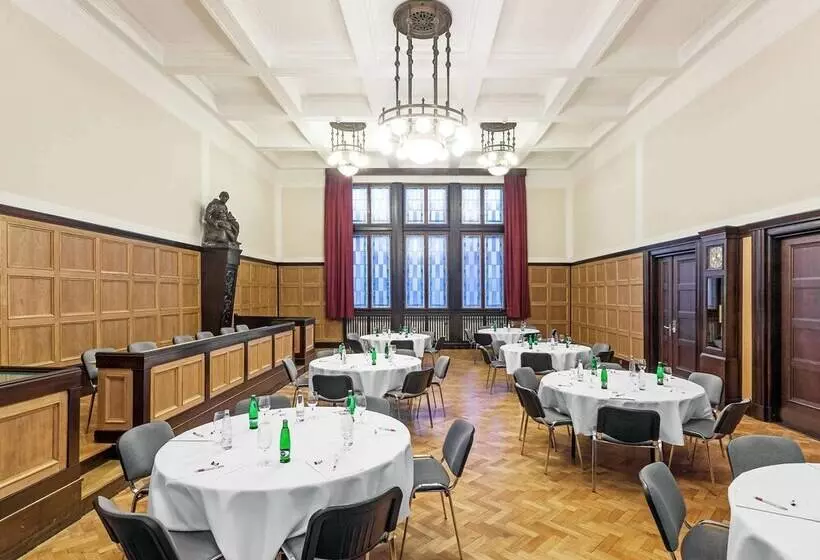 Отель Mercure Ostrava Center