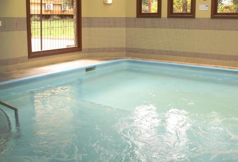 هتل Pousada Vovó Carolina