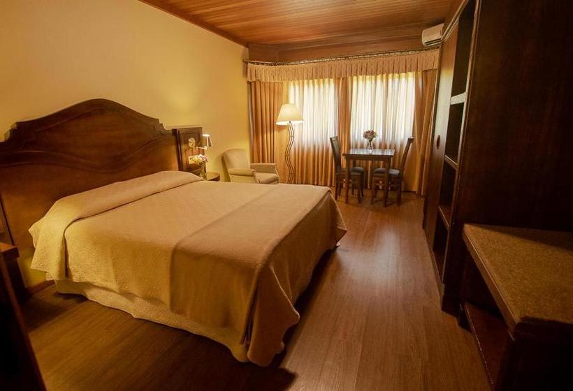 هتل Pousada Vovó Carolina