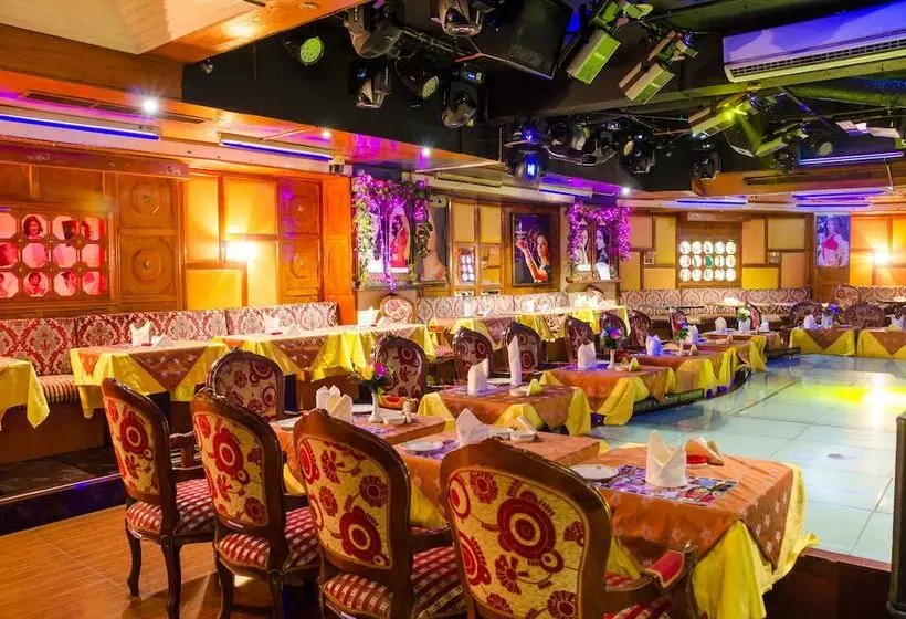 Отель Ramee Guestline