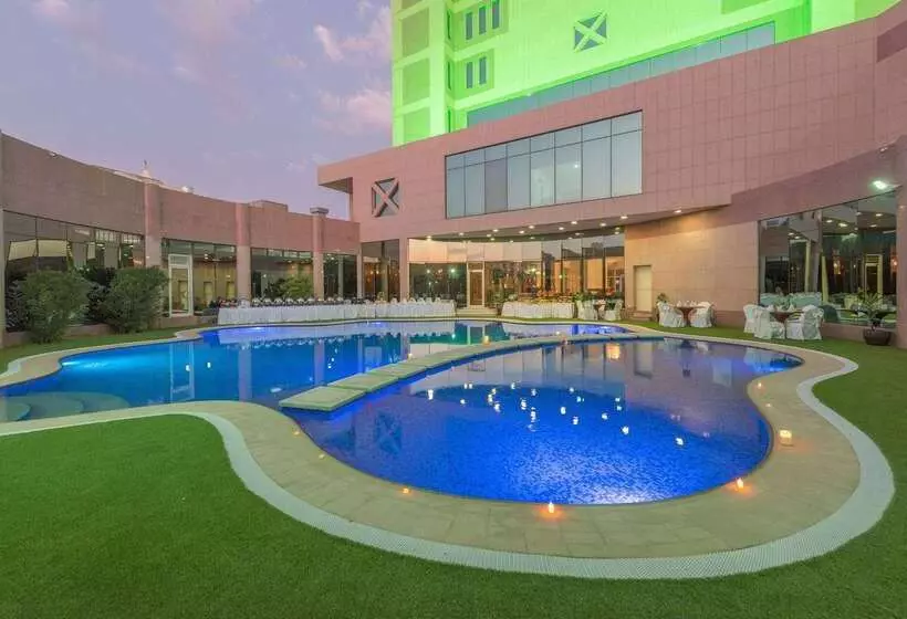 Ramada Hotel & Suites By Wyndham Al Qassim