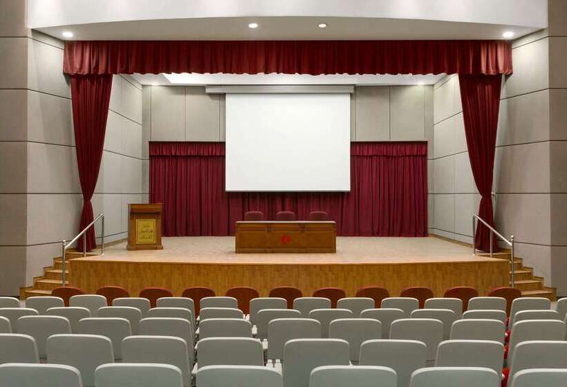 Ramada Hotel & Suites By Wyndham Al Qassim