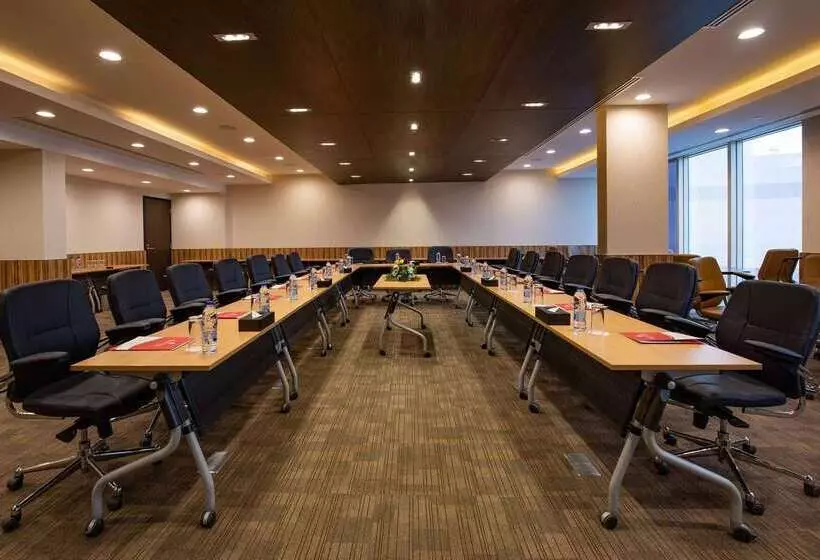 Ramada Hotel & Suites By Wyndham Al Qassim