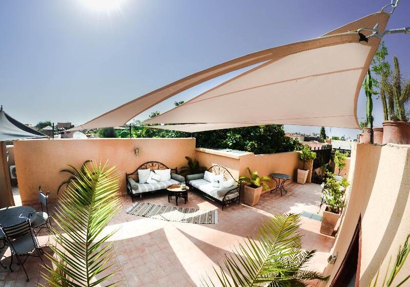 Riad Les Ammonites And Spa