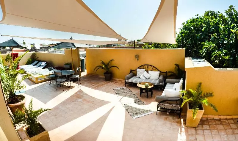 Riad Les Ammonites And Spa