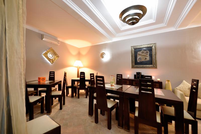 Riad Les Ammonites And Spa