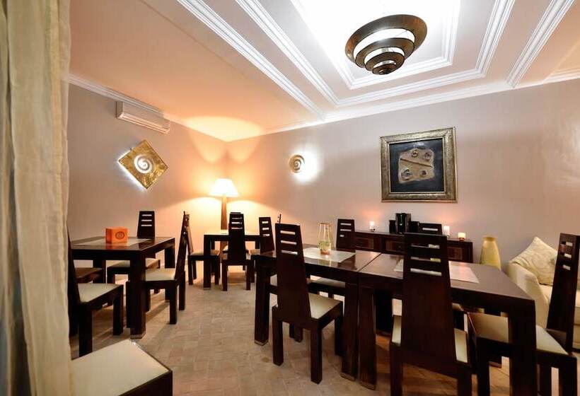 Riad Les Ammonites And Spa