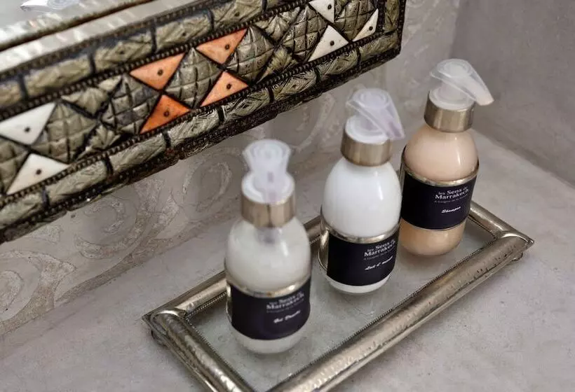 Riad Les Ammonites And Spa