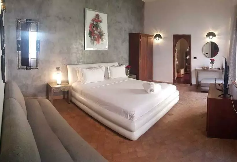 Riad Les Ammonites And Spa