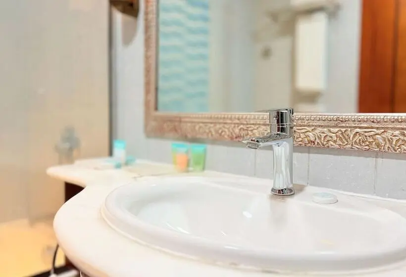 Sunday Hotel Al Barsha Dubai Mall of the Emirates