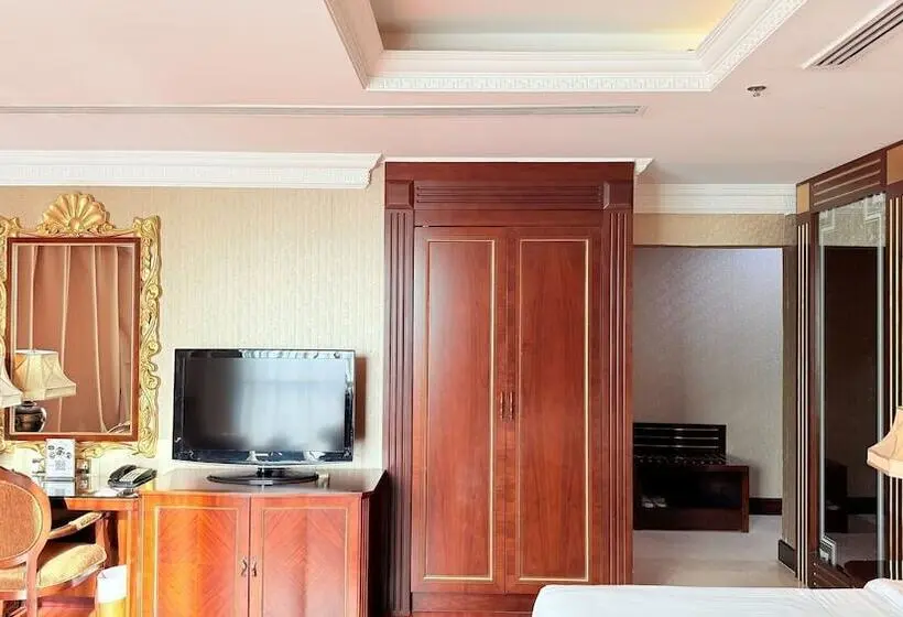 Sunday Hotel Al Barsha Dubai Mall of the Emirates