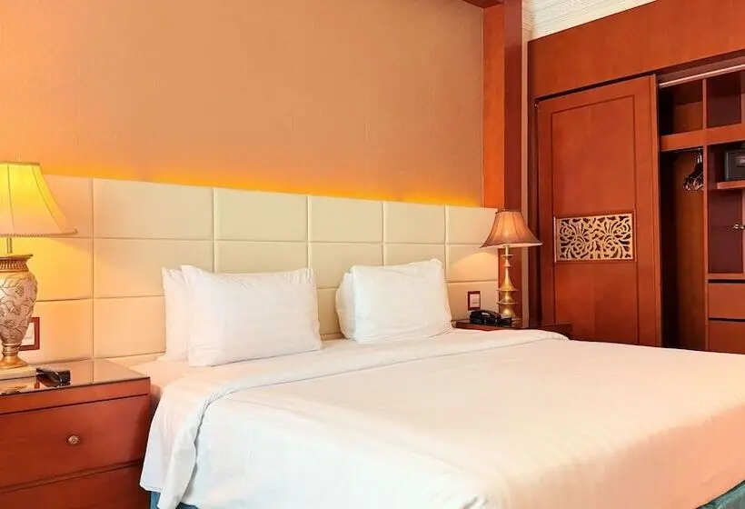 Sunday Hotel Al Barsha Dubai Mall of the Emirates