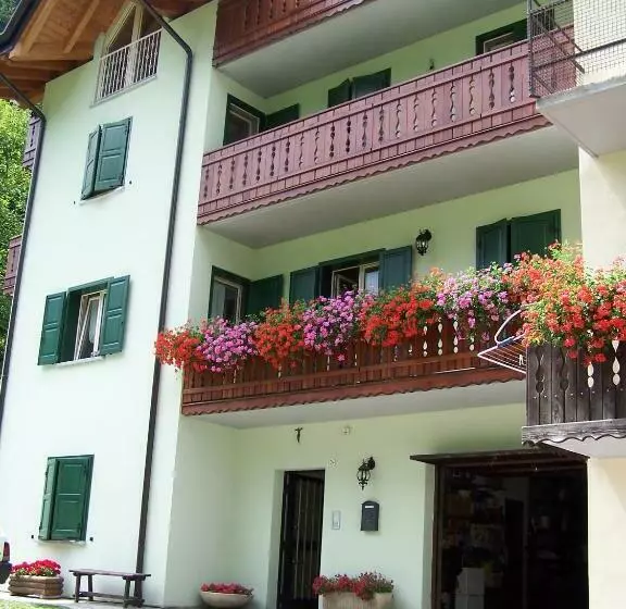 B&b Ai Pini