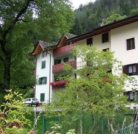 B&b Ai Pini
