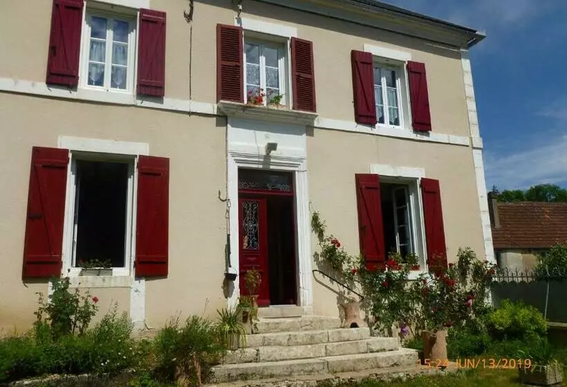 Aamiaismajoitus (B&B) Gite Des Belles Fontaines