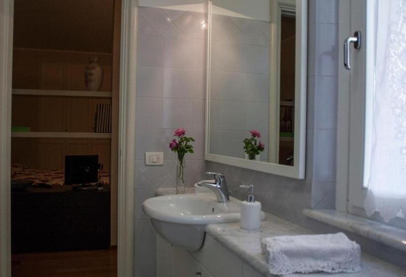 مبيت وإفطار Il Giardino Delle Rose