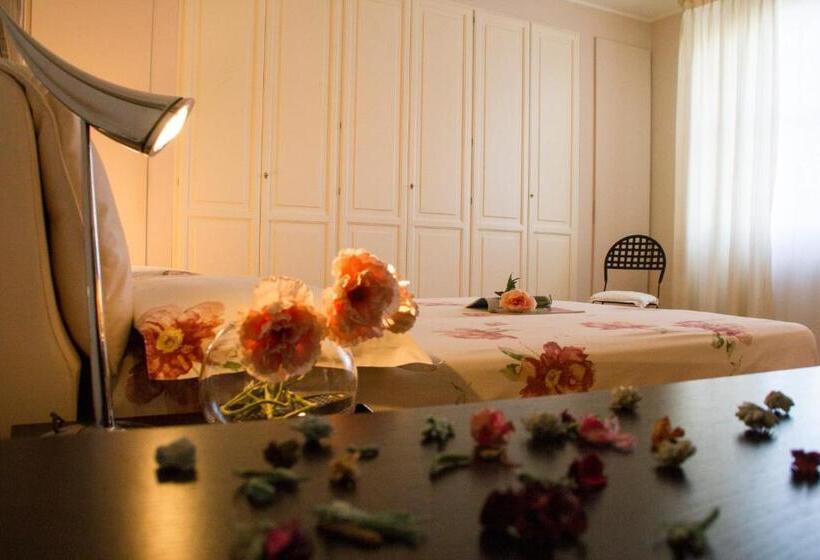 مبيت وإفطار Il Giardino Delle Rose