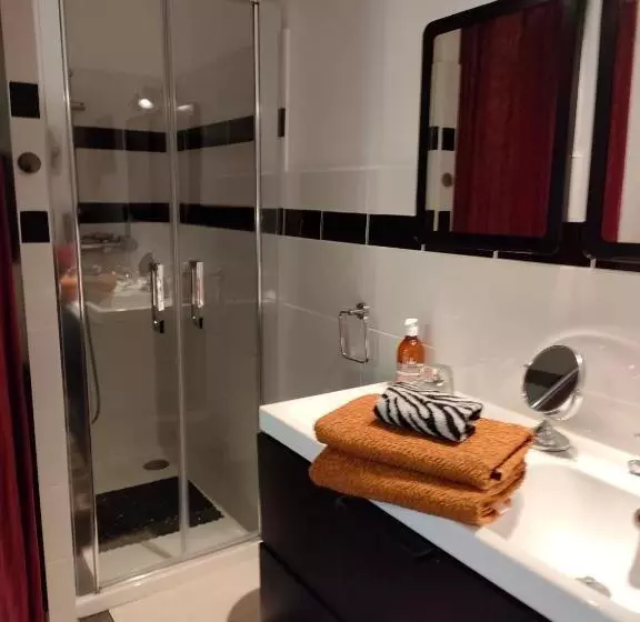 Aamiaismajoitus (B&B) Maison D Hôtes La Suite 27, Appartement La Suite 27, 3clevacances