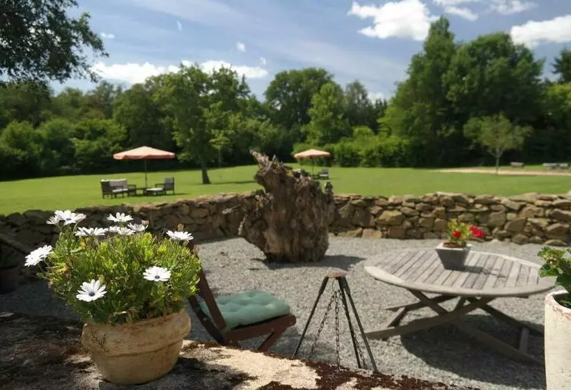 Aamiaismajoitus (B&B) Le Relais Des Eléphants Colorés