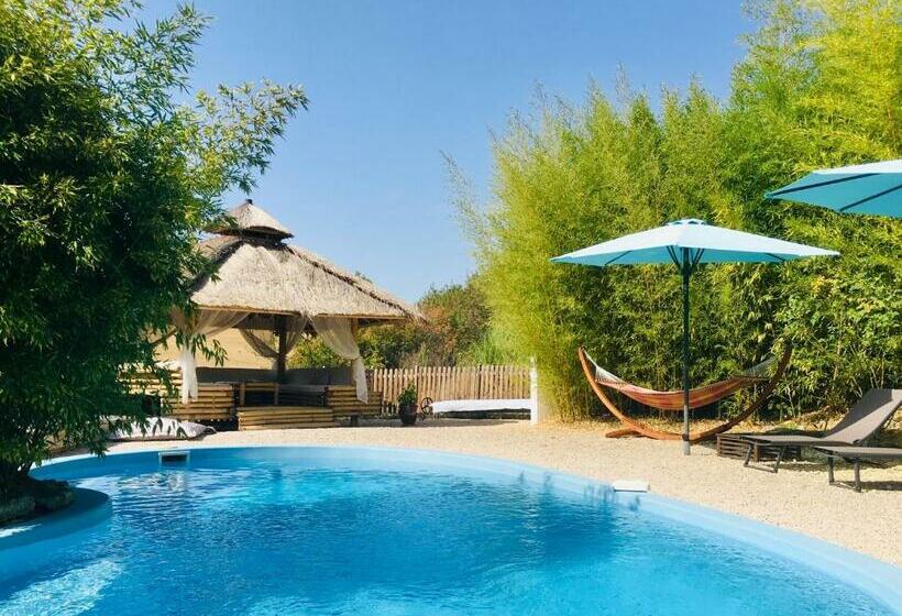 مبيت وإفطار Les Didascalies