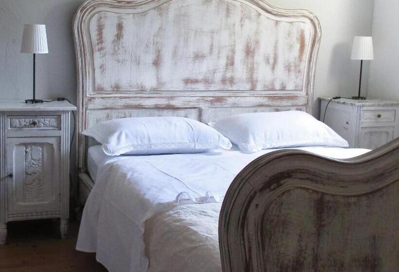 مبيت وإفطار Les Didascalies