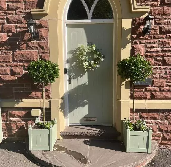 Aamiaismajoitus (B&B) Ty Llew Lodge