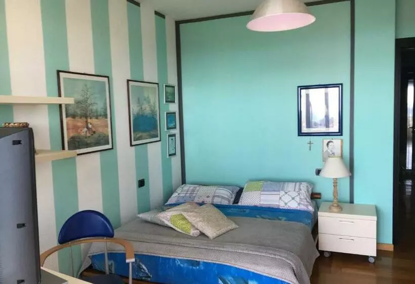 Aamiaismajoitus (B&B) Villa Angela