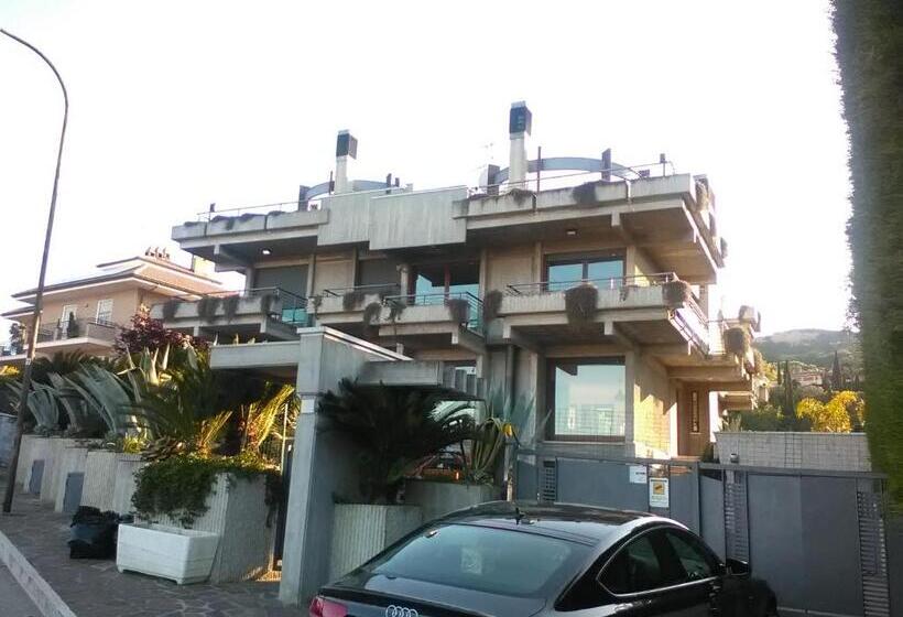 مبيت وإفطار Villa Angela