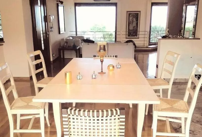 Aamiaismajoitus (B&B) Villa Angela