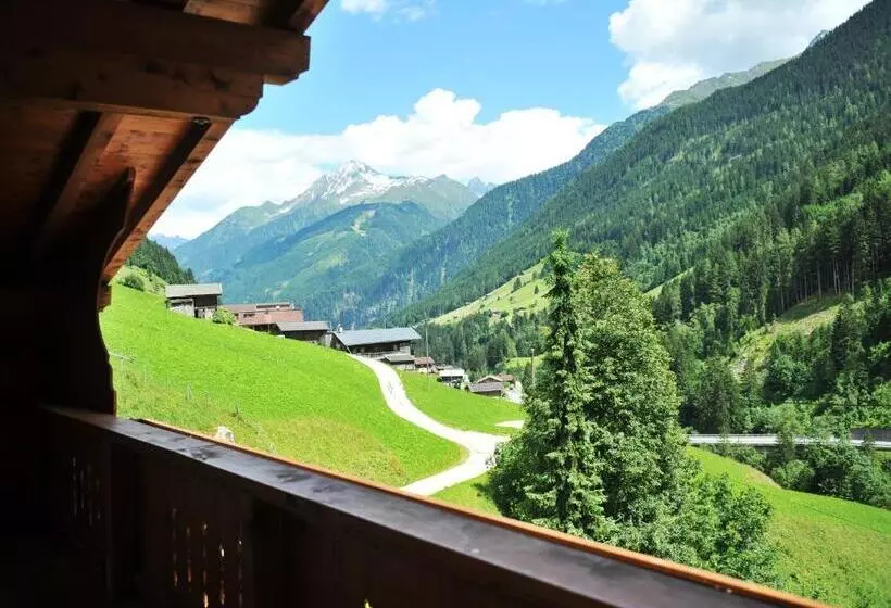 ホテル Bauernhof Entalhof