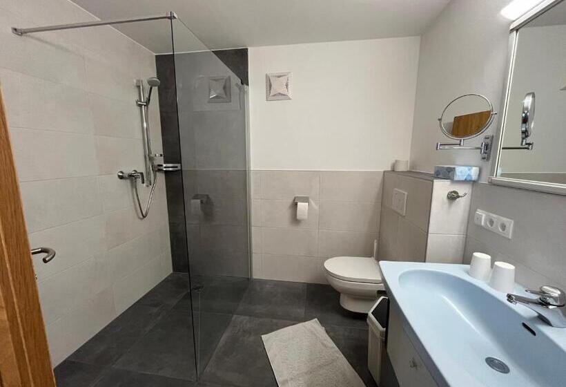 ホテル Filzerlehen