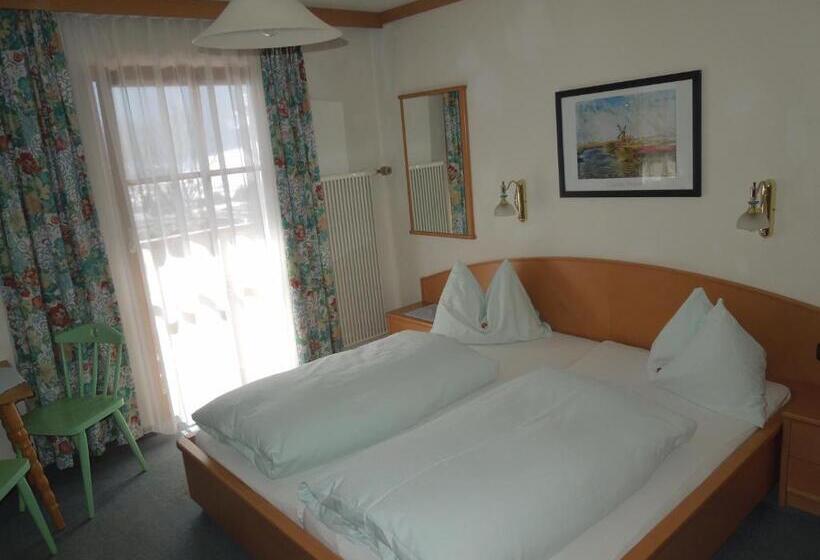 ホテル Filzerlehen