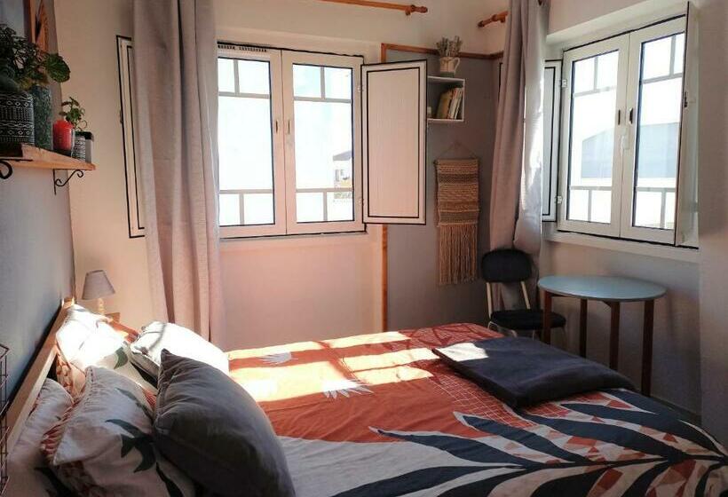 פנסיון Ethic Surf House