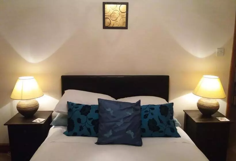 Woodpeckers Cottage B&b