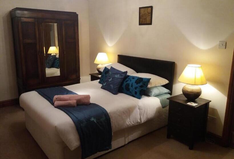 Woodpeckers Cottage B&b