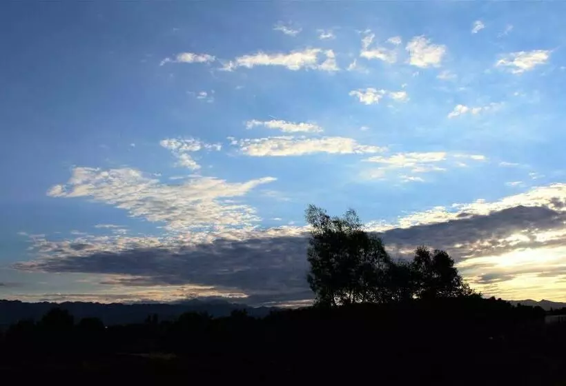 Aamiaismajoitus (B&B) A Cjase Di Sandra