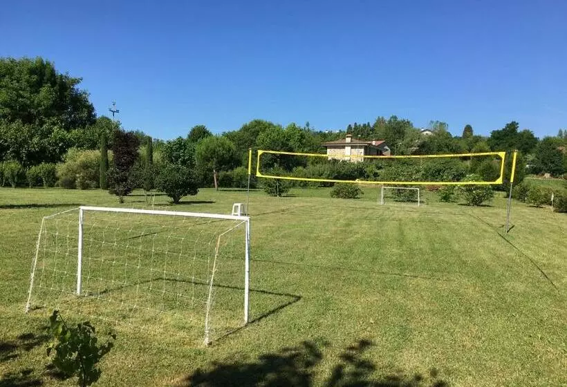 Aamiaismajoitus (B&B) A Cjase Di Sandra