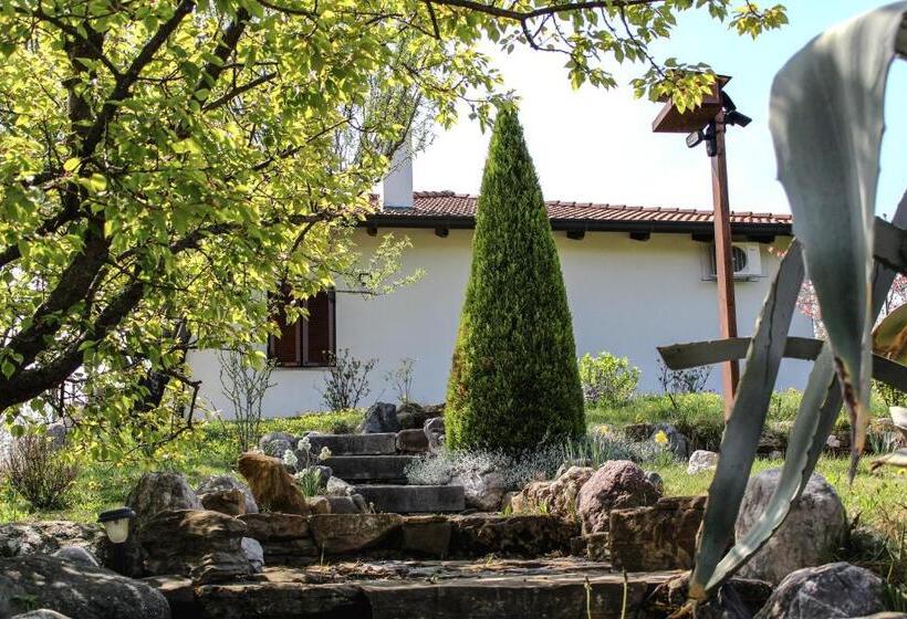 Nocleg ze śniadaniem A Cjase Di Sandra