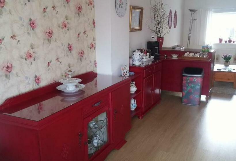 Bed and Breakfast Bed En Broodje Bloem