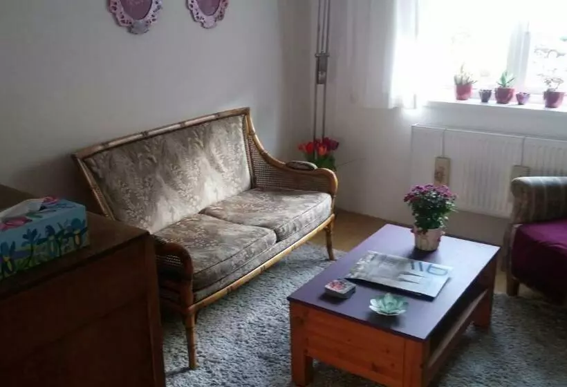 ベッドアンドブレックファースト Bed En Broodje Bloem