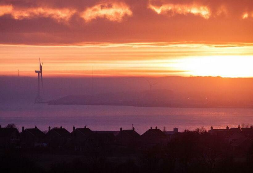 Bed and Breakfast Buckthorns House