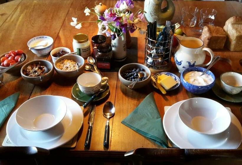 Bed and Breakfast Buckthorns House